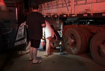 Vítima, de 50 anos, pode ter sofrido mal súbito antes da queda; homem foi levado ao Hospital Regional e precisou ser entubado