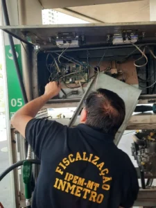 Ipem-MT descobre irregularidades em 11 bombas de combustíveis durante operação nacional