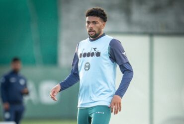 Coritiba x Criciúma: onde assistir ao vivo, escalações e tudo sobre o duelo da Série B. Imagem: JP Pacheco Coritiba