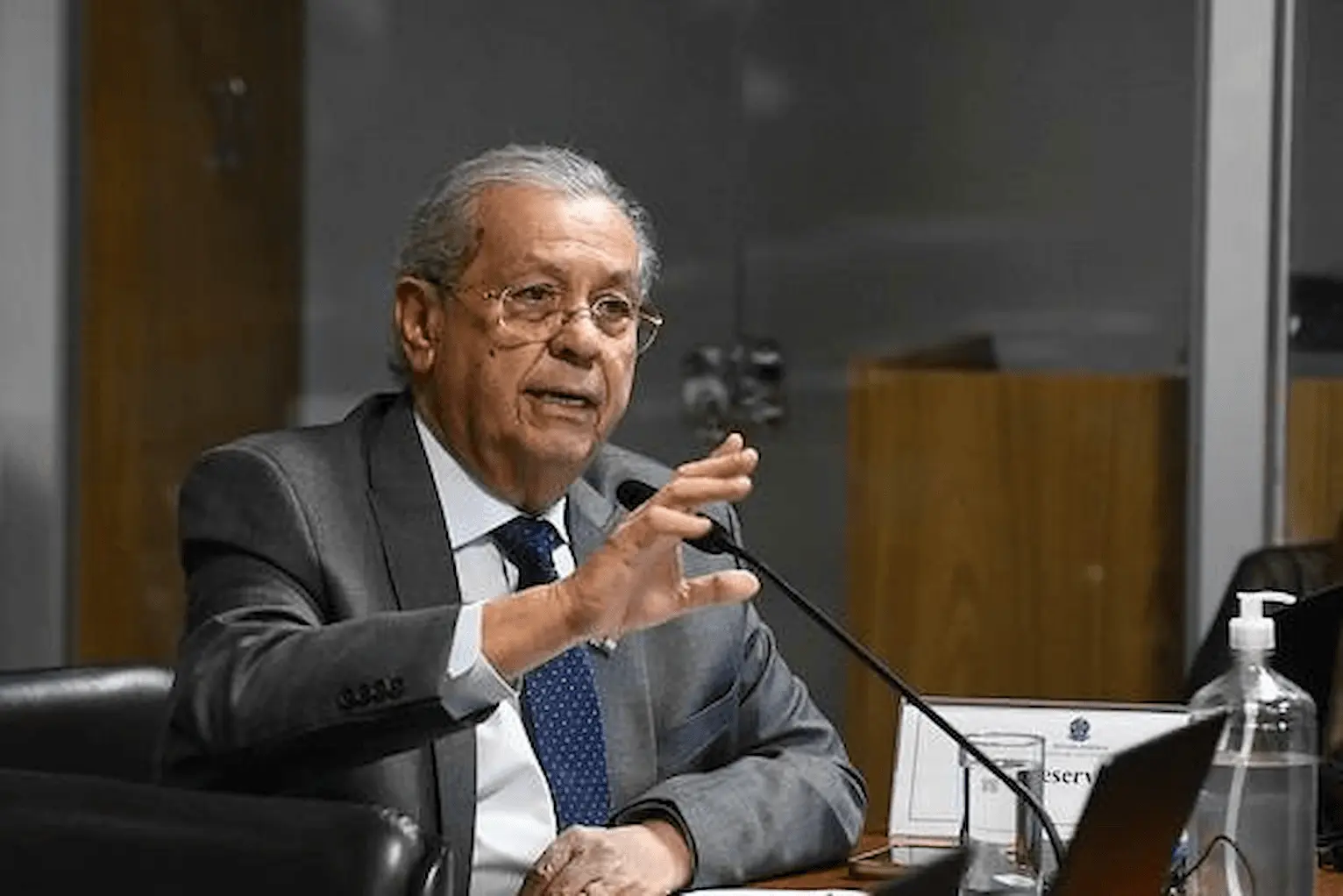 Jayme Campos denuncia má distribuição e alerta - Cidades de MT não tem médico