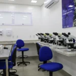 Lacen de Mato Grosso amplia laboratório de genética com novos exames para doenças raras