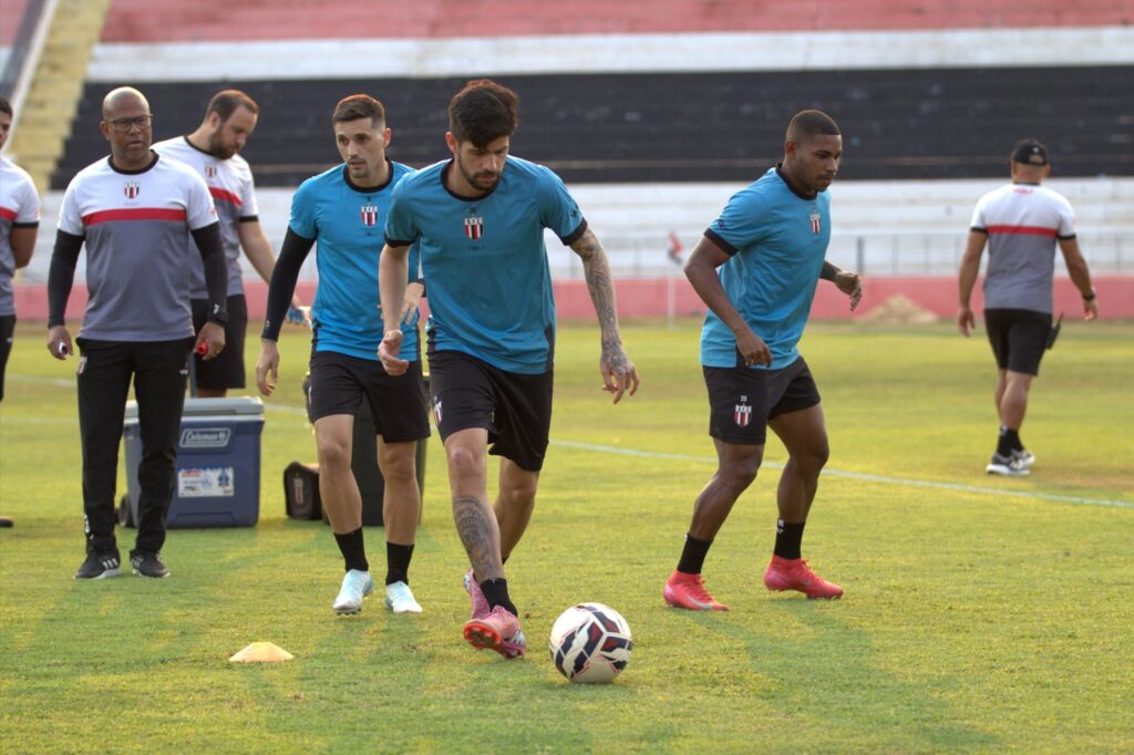 Athletic x Botafogo-SP: onde assistir, escalações e detalhes do duelo pela Série B 2025. IMAGEM: Luiz Fernando Cosenzo Agência Botafogo Athletic x Botafogo-SP: onde assistir, escalações e detalhes do duelo pela Série B 2025. IMAGEM: Luiz Fernando Cosenzo Agência Botafogo