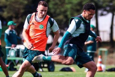 Chapecoense x Athletico-PR: onde assistir, escalações e tudo sobre o jogo da Série B. Imagem: Luiz Ferrazzo ACF
