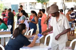 Mais de 1,3 mil pessoas recebem cartões do Programa SER Família em Mato Grosso
