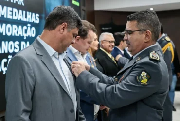 Polícia Militar de Mato Grosso homenageia mais de 200 autoridades com medalha de 190 anos