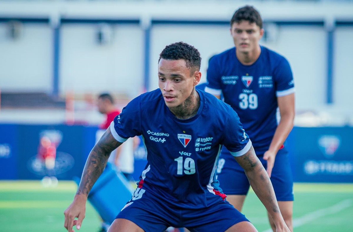 Fortaleza x Vitória: onde assistir, escalações e tudo sobre o duelo pela 23ª rodada do Brasileirão. Imagem: Mateus Lotif FEC