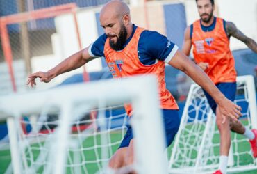 Fortaleza x Sport: onde assistir ao vivo, escalações e tudo sobre o duelo do Brasileirão. Imagem: Mateus Lotif/FEC