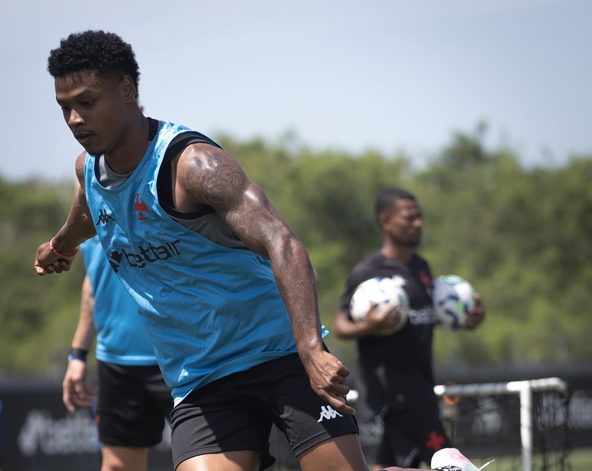 Palmeiras x Vasco: onde assistir, escalações e detalhes do duelo pelo Brasileirão 2025. Imagem: Matheus Lima #VascoDaGama