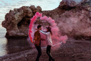 O amor vai chegar de repente- 3 signos do zodíaco passarão por mudanças românticas após 25 de setembro – prepare-se para um milagre