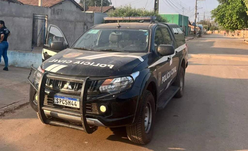 Polícia Civil prende mulher foragida por tráfico de drogas em Rosário Oeste