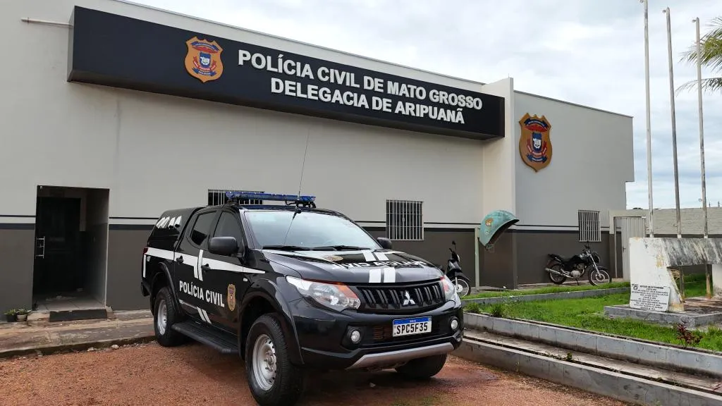 Polícia Civil recupera escavadeira furtada em Sinop e prende três suspeitos