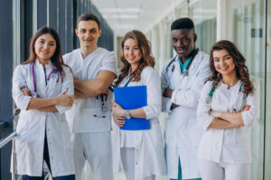 Programa de Bolsa Permanência: auxílio para estudantes de Medicina