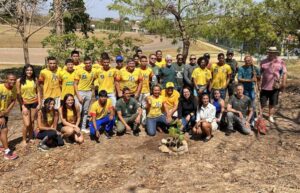 Plantio de árvores marca ação do projeto “Salve o Rio Araguaia” em Barra do Garças