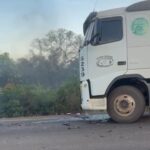 Dois jovens morrem em colisão entre motocicleta e caminhão na MT-246 em Barra do Bugres