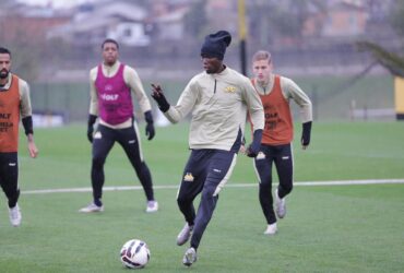 Criciúma x Chapecoense: onde assistir, escalações e palpites da Série B. Imagem: Celso da Luz/CEC
