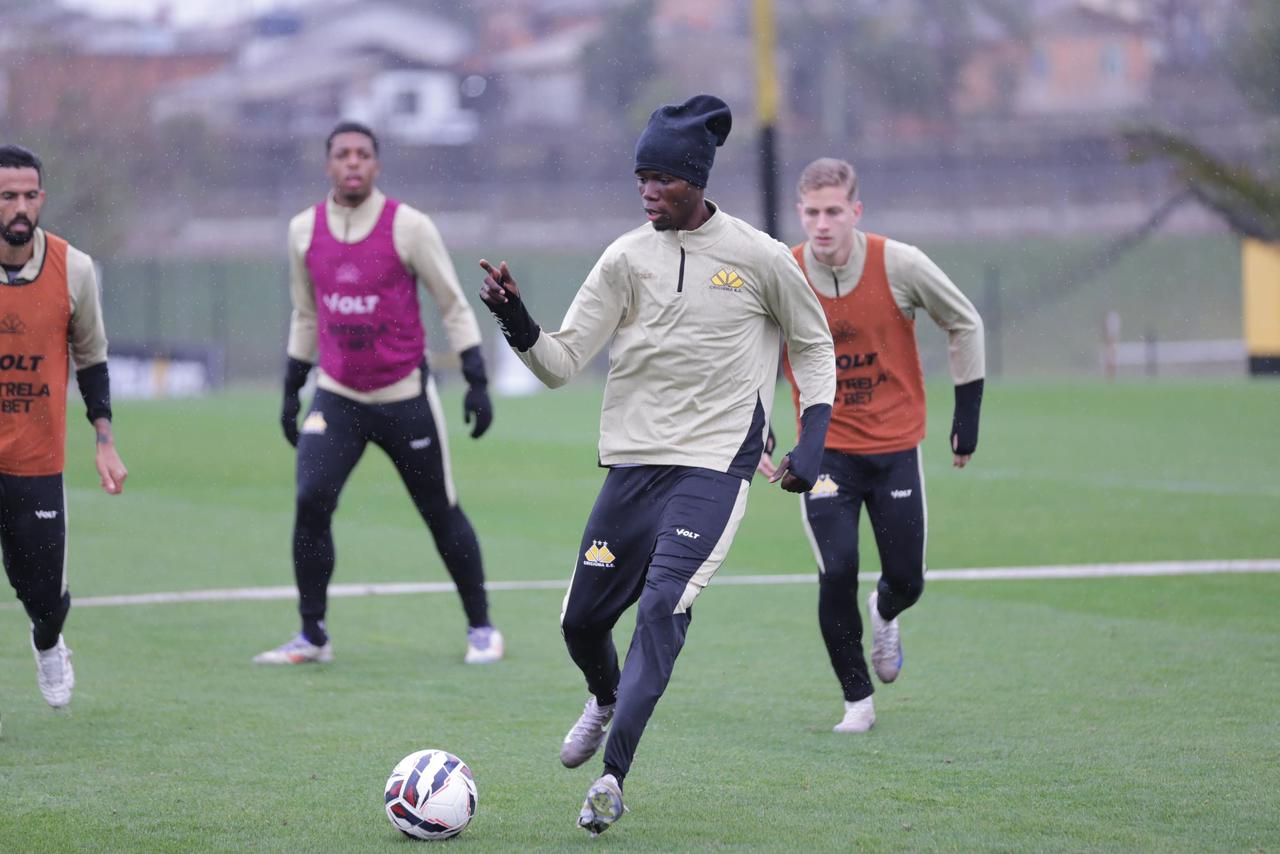 Criciúma x Chapecoense: onde assistir, escalações e palpites da Série B. Imagem: Celso da Luz/CEC