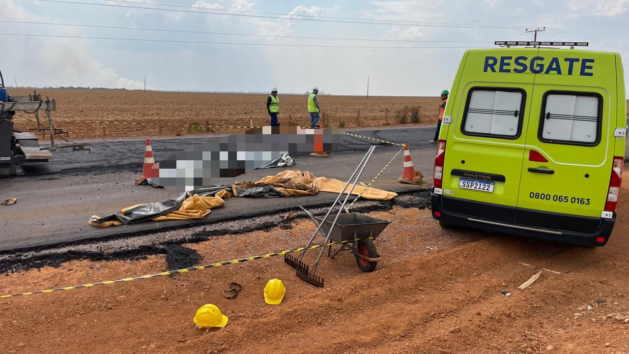 Rodovia foi interditada após a fatalidade; vítimas atuavam na duplicação da via, a 55 km de Lucas do Rio Verde