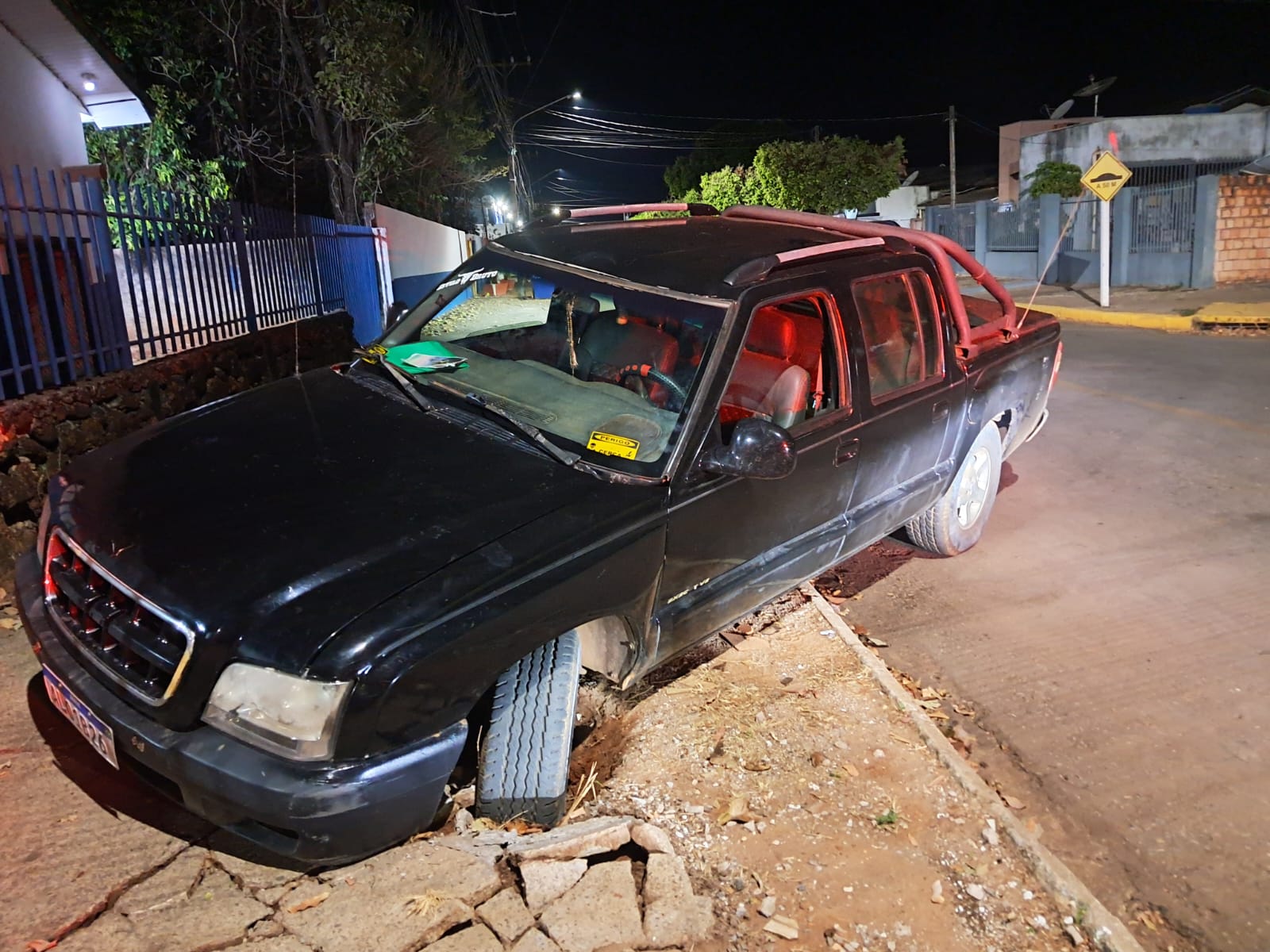 Condutor apresentava sinais visíveis de embriaguez e foi encaminhado pela Guarda Civil Municipal para a Delegacia de Polícia Civil.