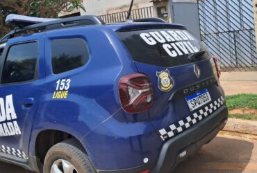 Após discussão com o filho, suspeito ofendeu e ameaçou de morte um agente da Guarda Civil Municipal; prisão exigiu uso de força progressiva e spray de pimenta.