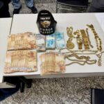 Força Tática prende trio com semijoias e drogas em Várzea Grande