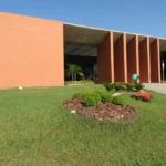 Polícia Federal realiza buscas em gabinetes e governador do Tocantins é afastado