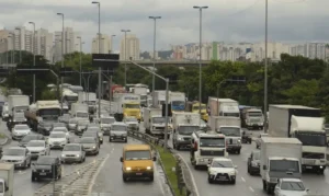 Trânsito em debate: Semana Nacional reforça redução da velocidade nas vias