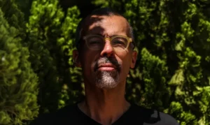 Desumanização de imigrantes nos EUA é destaque em livro de Jamil Chade