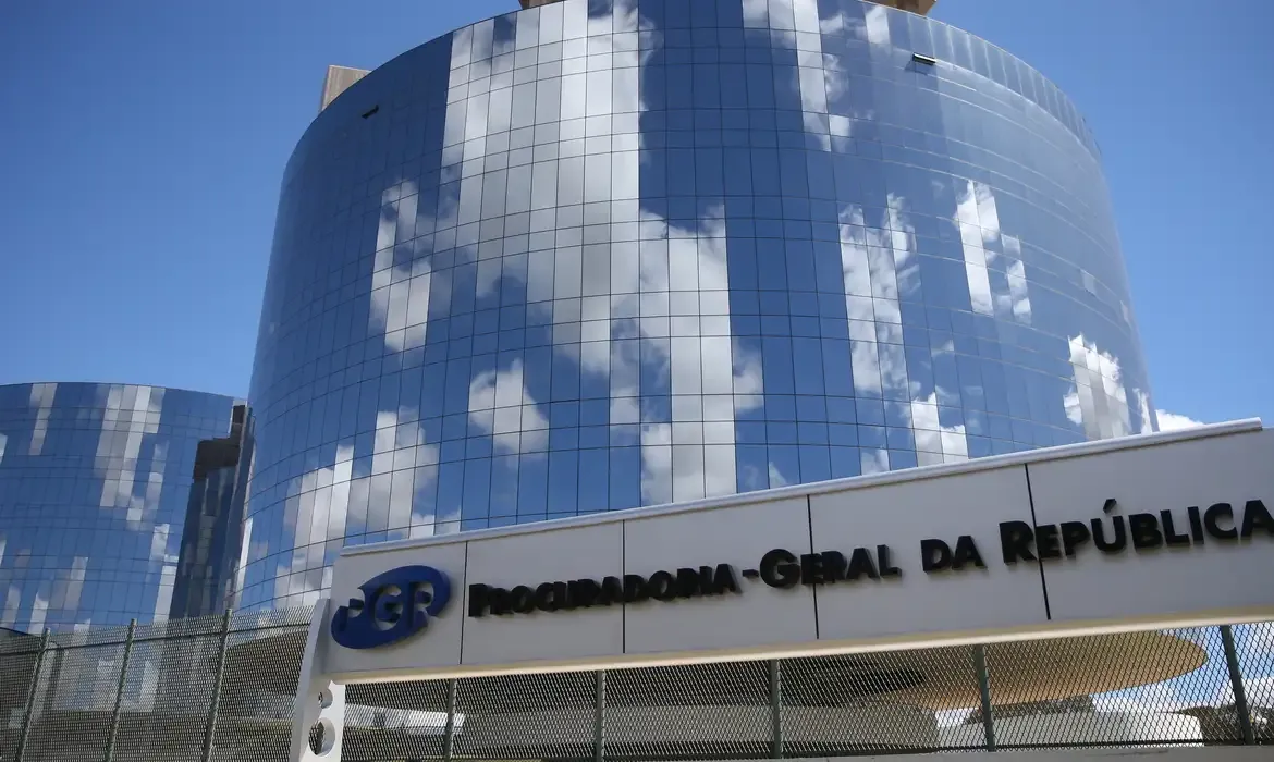 Mpf pede suspensão de concurso da marinha por descumprimento de cotas