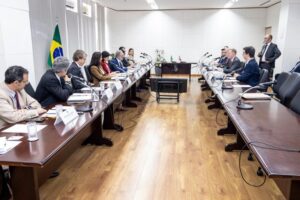 Brasil e Reino Unido fortalecem parceria econômica, comercial e tecnológica -