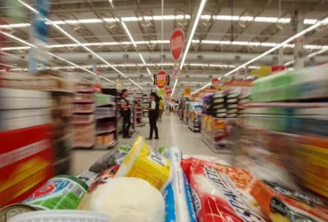 Consumo impulsiona economia brasileira mesmo com juros altos