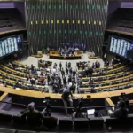 Delegados alertam que PEC da Blindagem ameaça democracia e fortalece impunidade