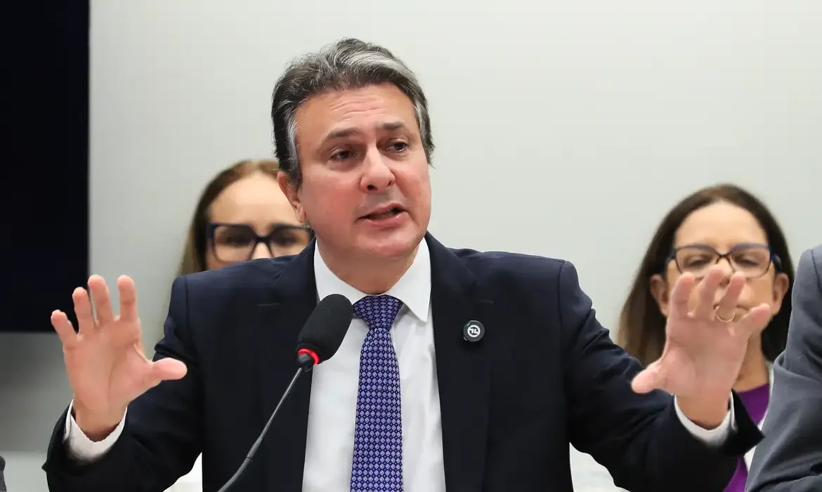 População deve cobrar Câmara sobre PEC da Blindagem, alerta ministro