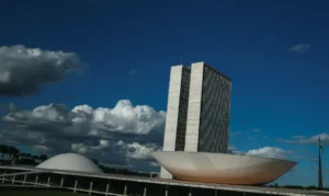CCJ aprova relatório que regulamenta reforma tributária no Senado