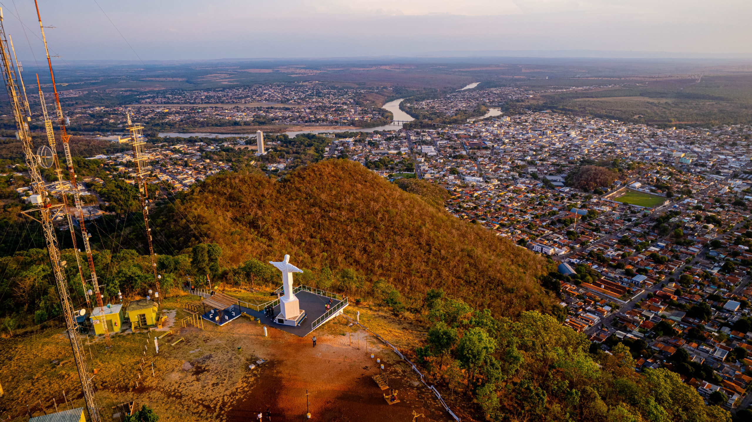Turismo em Barra do Garças ganha destaque com simpósio e pesquisas em Mato Grosso