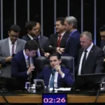 PEC da blindagem é aprovada na Câmara e segue para análise no Senado