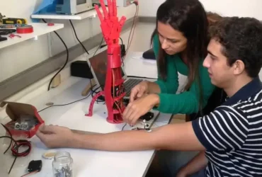 Indústria projeta 16 profissões do futuro até 2035