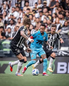 Tarde de frustração: Neymar perde a mão e o rumo em jogo apagado contra o Atlético – Vídeo