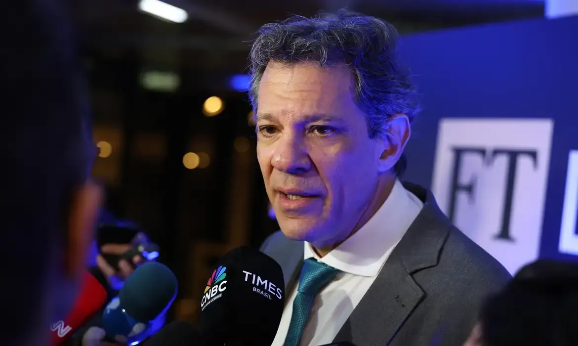 Haddad fica no Brasil durante votação do IR e não vai à ONU