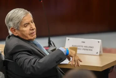 Fux absolve general Heleno em ação da trama golpista