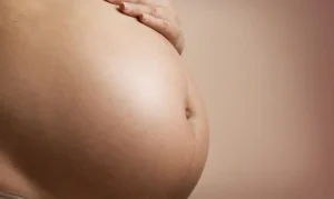 Estudo avalia uso de medicamento contra transmissão do HTLV-1 de mãe para filho
