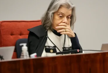 Voto de Cármen Lúcia pode definir condenação de Bolsonaro no STF