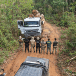 Federal e Ibama desmontam grupo de extração ilegal de madeira em terra indígena - Divulgação