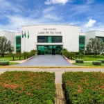 Relatório do conselheiro José Carlos Novelli destacou superávit orçamentário e financeiro, além de avanços nas áreas de educação e políticas sociais