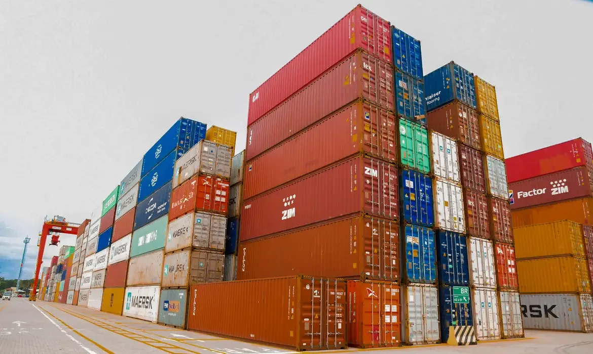 Pequenos negócios podem solicitar devolução de tributos sobre exportações