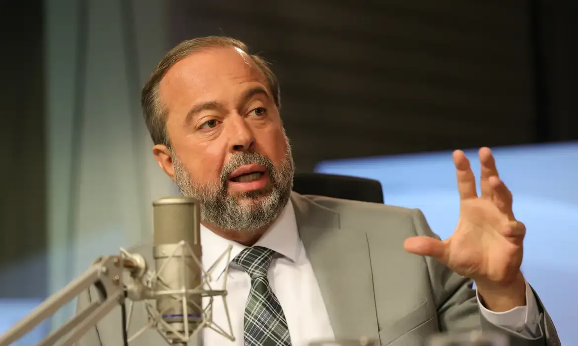 Brasil garante estabilidade energética após pane pontual, afirma ministro