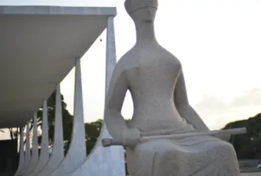 STF revoga liminar de Barroso e impede enfermeiros de realizar aborto legal