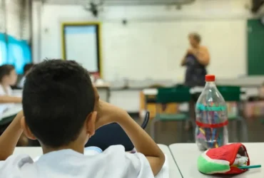 Governo abre consulta pública sobre uso da IA na educação