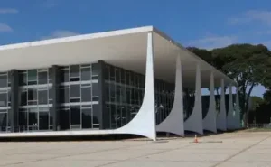 STF julga isenção fiscal de agrotóxicos e impostos sobre grandes fortunas