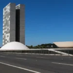 Hugo Motta confirma votação de isenção do imposto de renda hoje