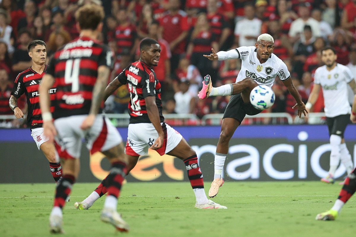 Botafogo x Flamengo: Clássico da Rivalidade promete pegar fogo no Nilton Santos! Imagem: Vitor Silva/BFR